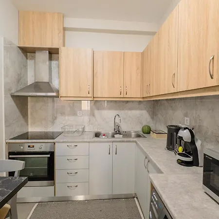 58 - 5' To Apartament